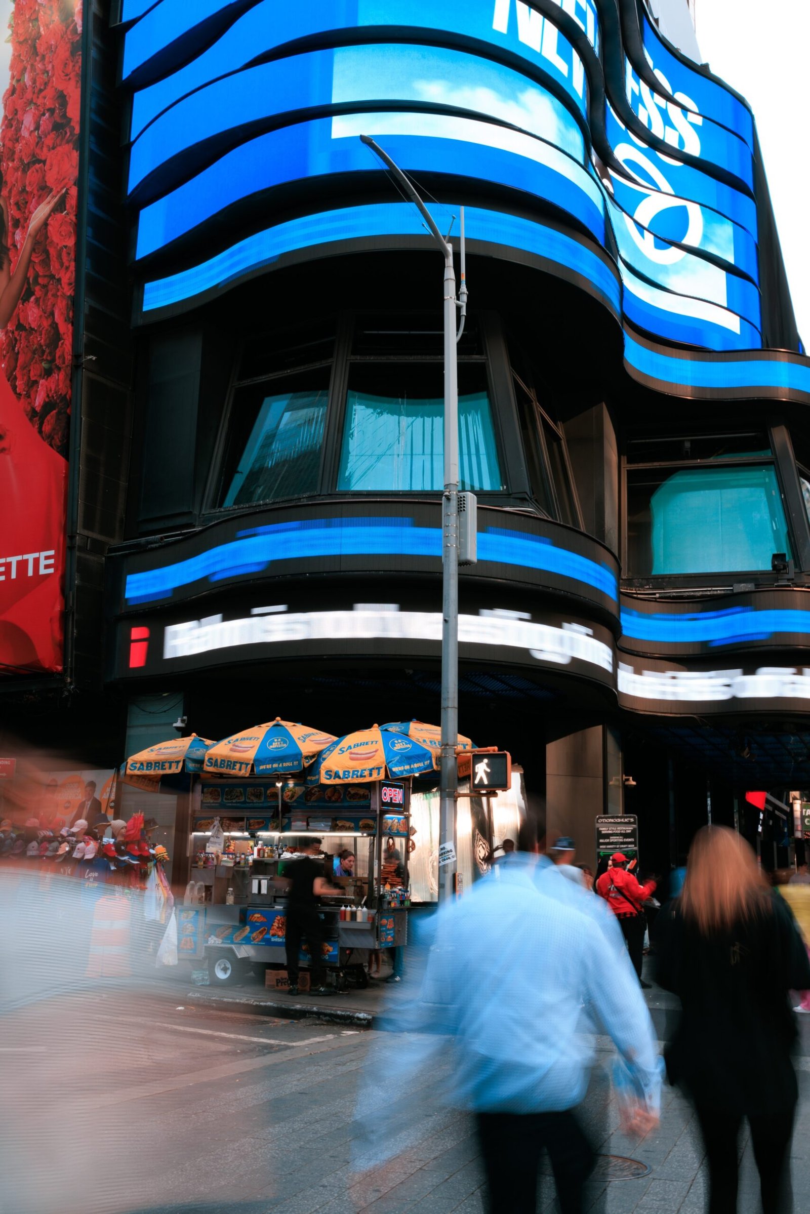 Why LED Tickers are the Perfect Choice for Window and Car Decoration